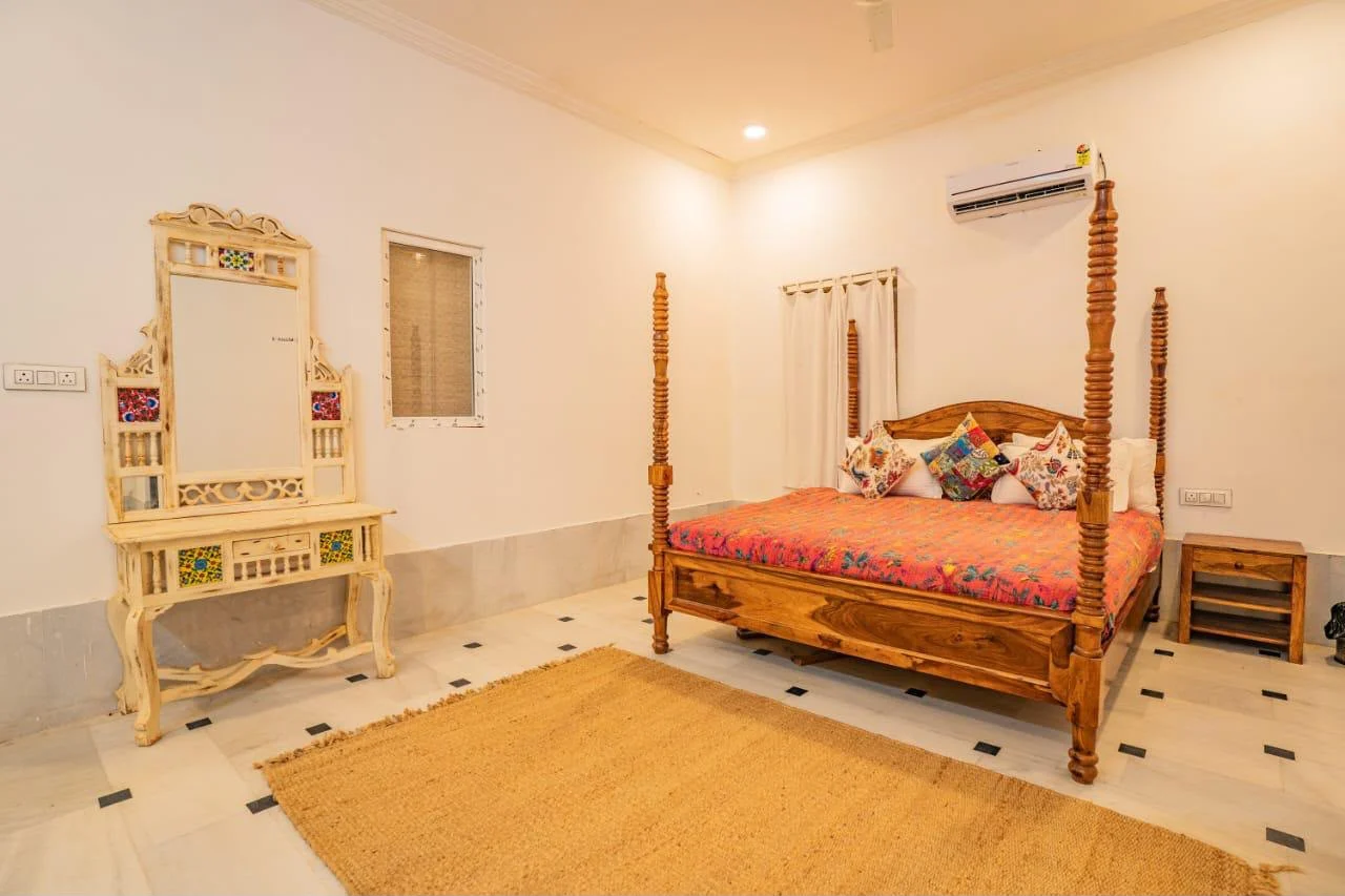 Heritage Family AC Cottage bedroom